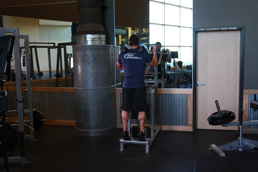 Calf raise: On tiptoe