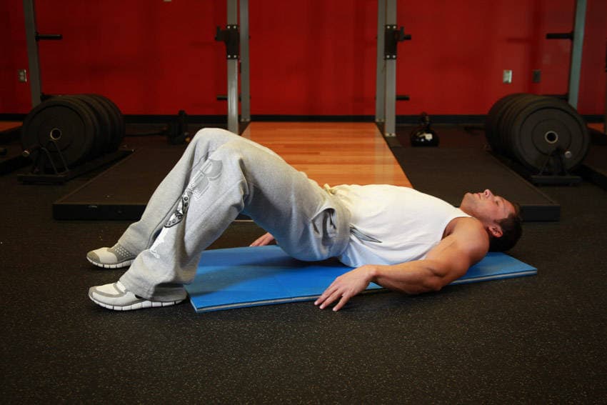 Glute bridge: Bottom
