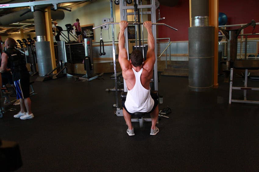 Lat pulldown: Arms up