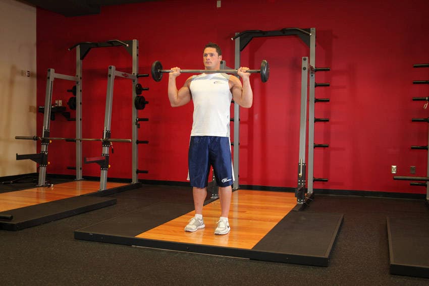 Overhead press: Bar on the shoulders